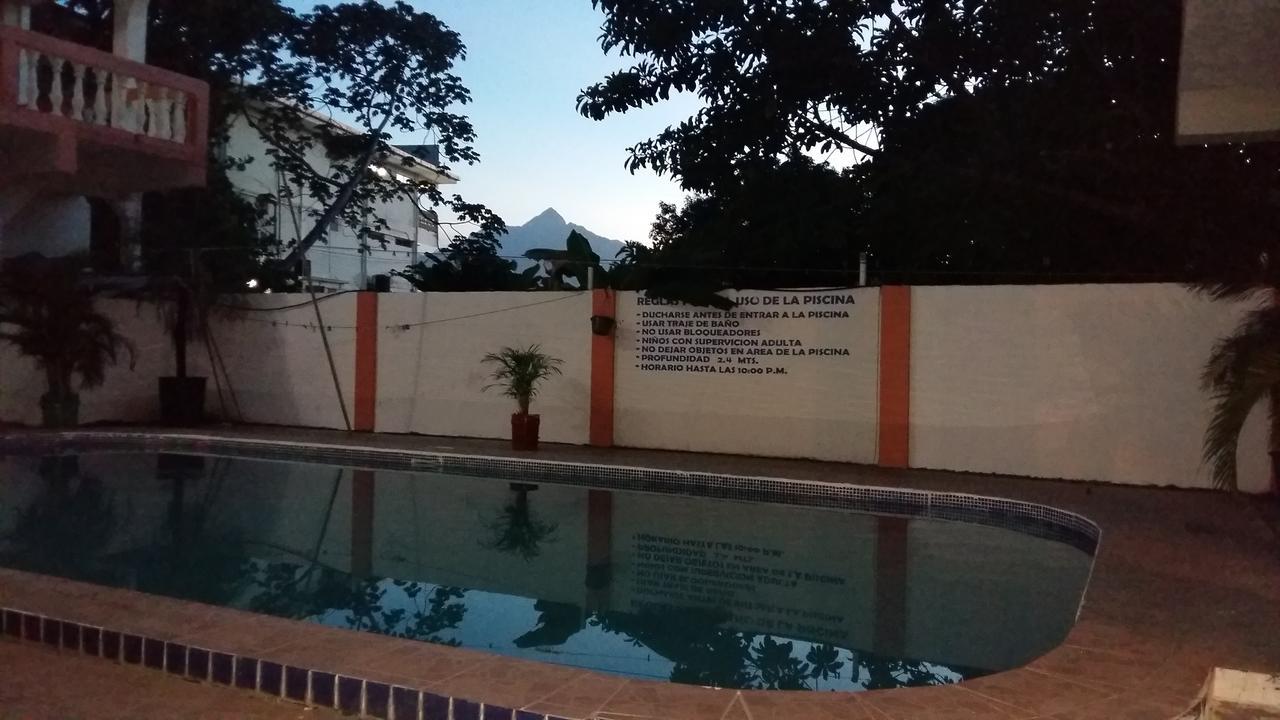 Hotel Casa Marina La Ceiba Exterior foto